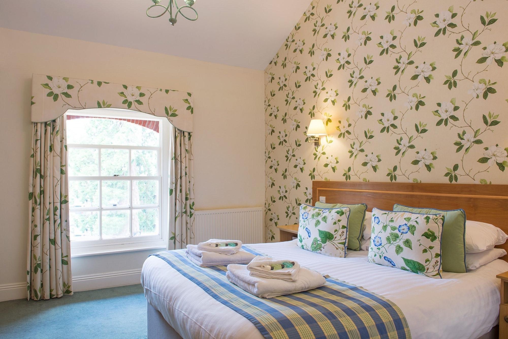 Bartley Lodge Hotel Линдхърст Екстериор снимка