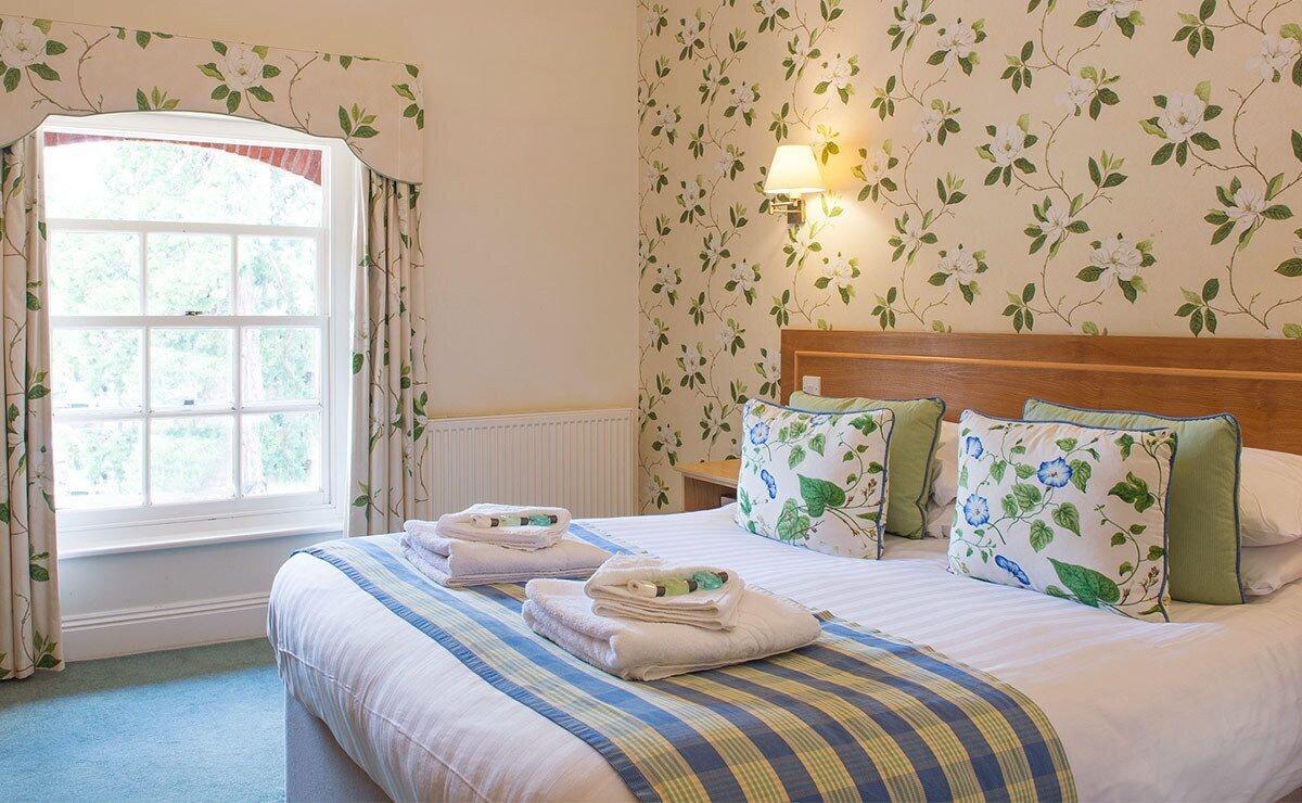 Bartley Lodge Hotel Линдхърст Екстериор снимка