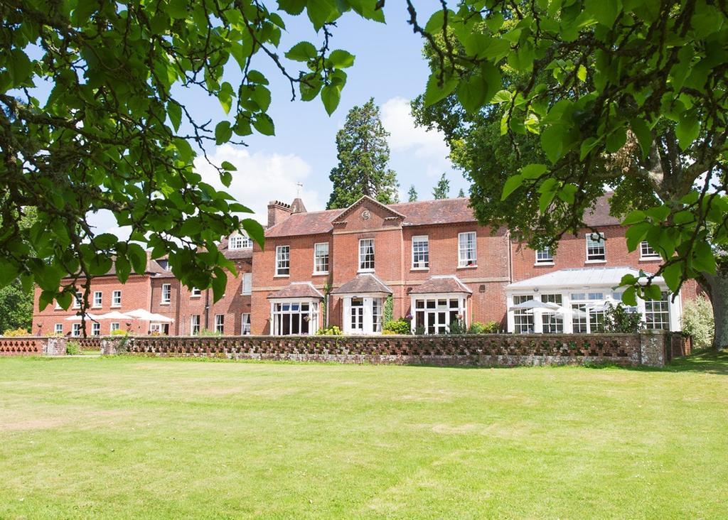 Bartley Lodge Hotel Линдхърст Екстериор снимка